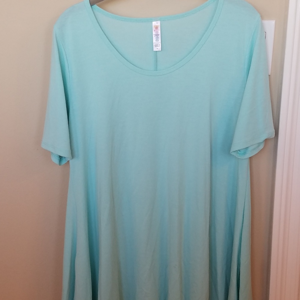 Lularoe Perfect solid turquoise Medium